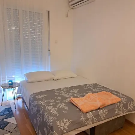 Hana Apartament