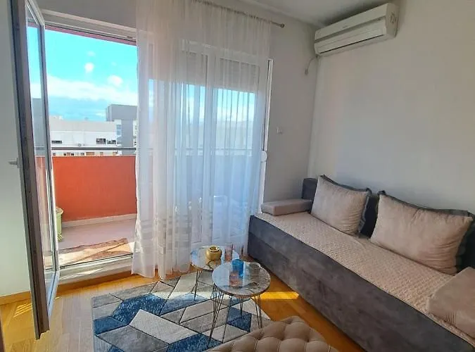 Hana Lejlighed Podgorica