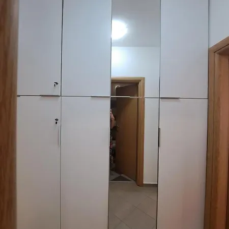 Hana Apartment